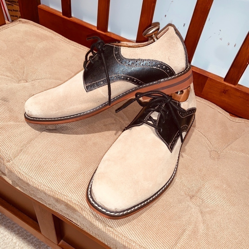 Florsheim Two Tone Derby Buck. - Picture 4 of 14
